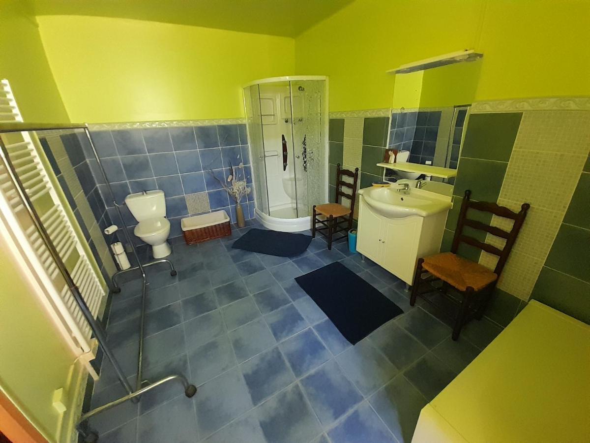 Le Prieure Panzió Saint-Florent-sur-Auzonnet Kültér fotó